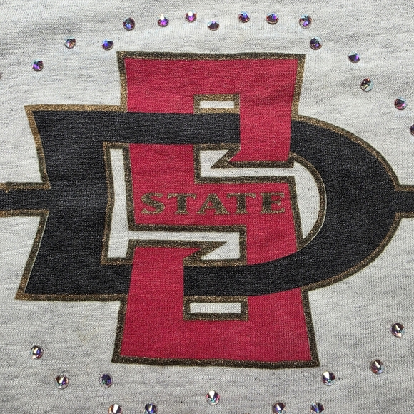 Vintage SDSU Aztecs T-Shirt - Collegiate Pride & Values Unisex Size S - Picture 1 of 9
